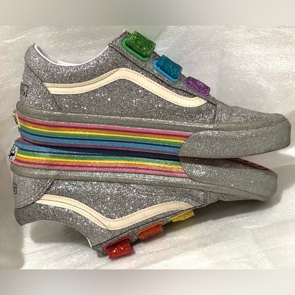 Vans Silver Red Sneakers with Rainbow Elastic Bands - Picture 4 of 10